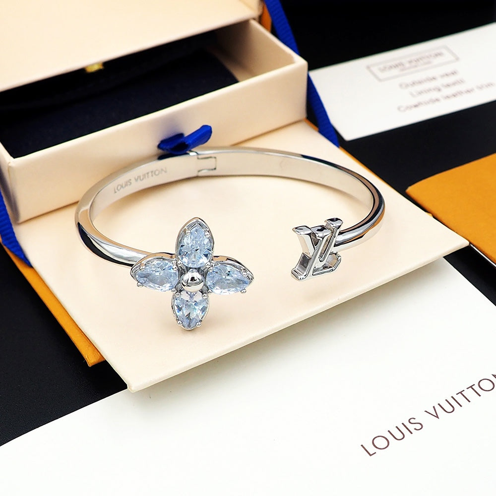 Louis Vuitton Luxury Bracelet | Iconic Elegance & Boutique-Grade Quality 163