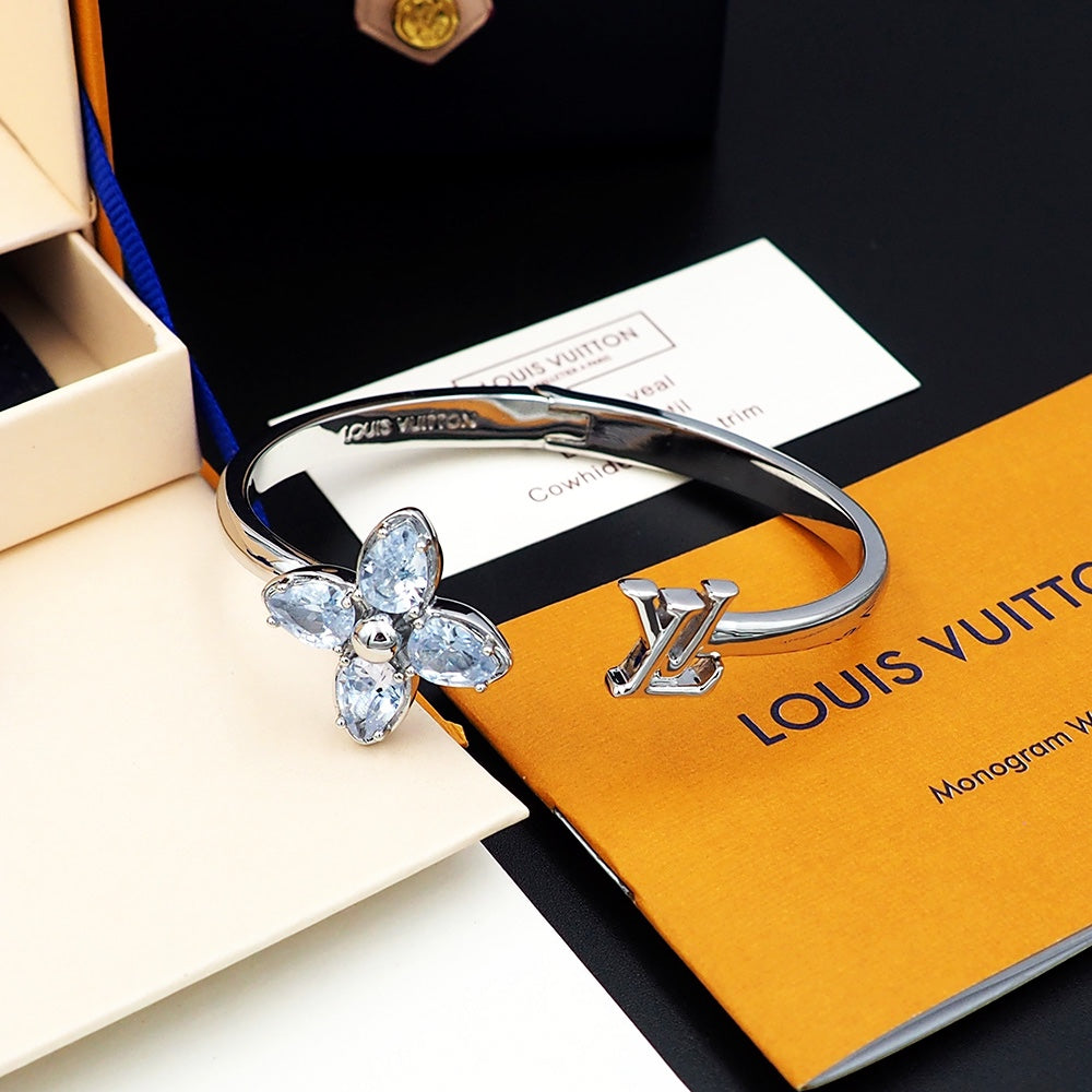 Louis Vuitton Luxury Bracelet | Iconic Elegance & Boutique-Grade Quality 163