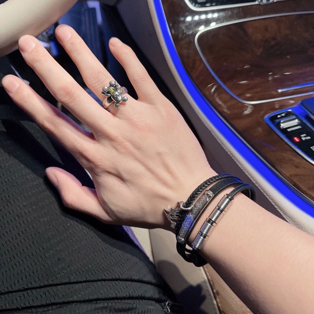 Louis Vuitton Luxury Bracelet | Iconic Elegance & Boutique-Grade Quality 164