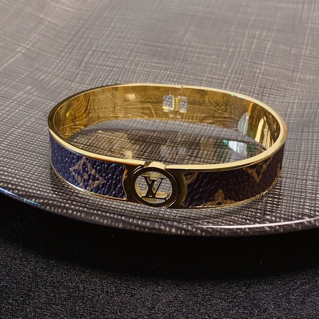 Louis Vuitton Luxury Bracelet | Iconic Elegance & Boutique-Grade Quality 169