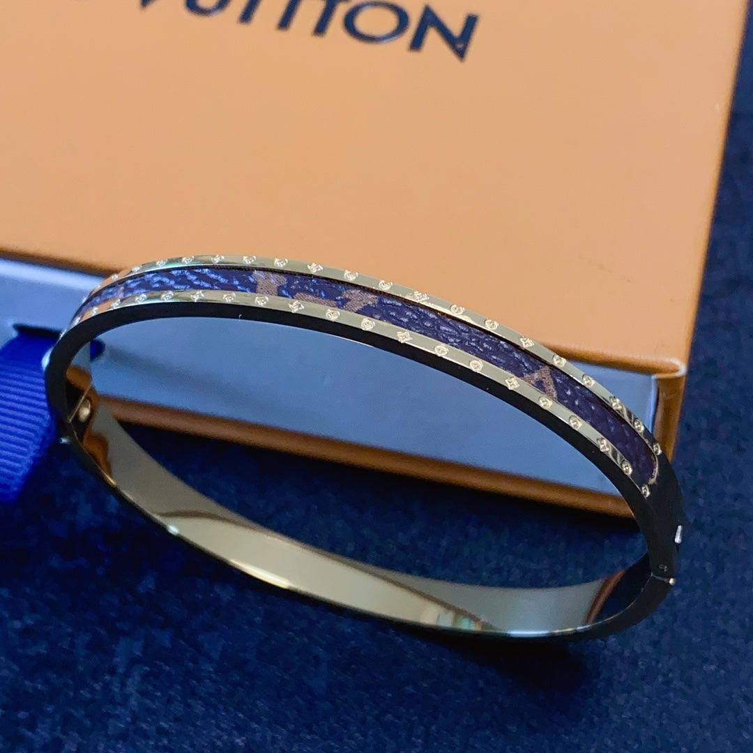 Louis Vuitton Luxury Bracelet | Iconic Elegance & Boutique-Grade Quality 170