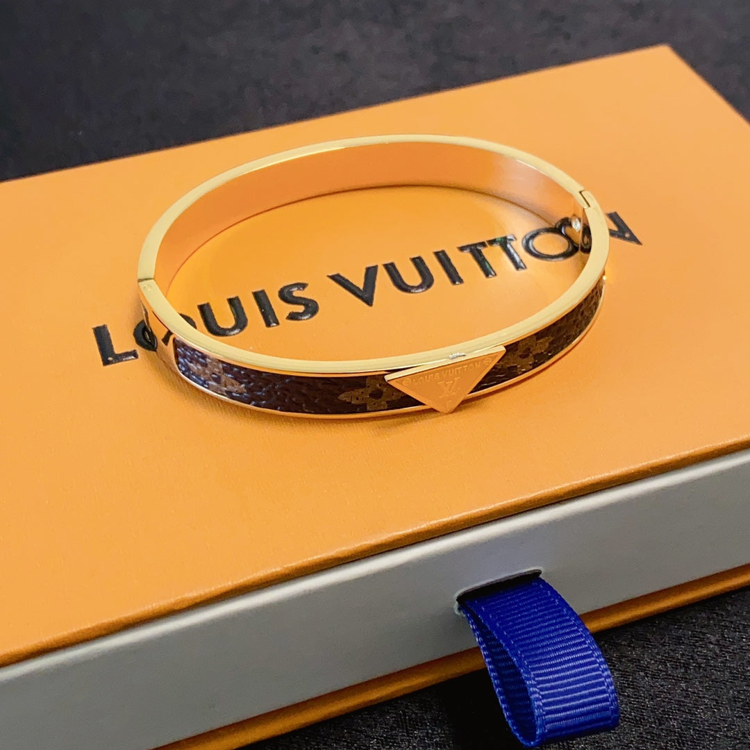 Louis Vuitton Luxury Bracelet | Iconic Elegance & Boutique-Grade Quality 171