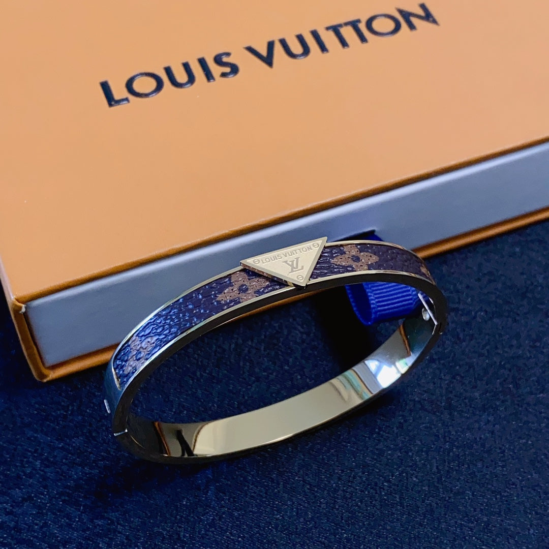 Louis Vuitton Luxury Bracelet | Iconic Elegance & Boutique-Grade Quality 171