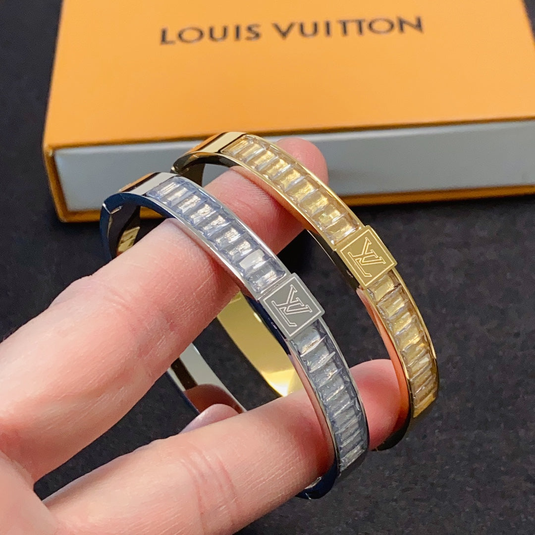 Louis Vuitton Luxury Bracelet | Iconic Elegance & Boutique-Grade Quality 174
