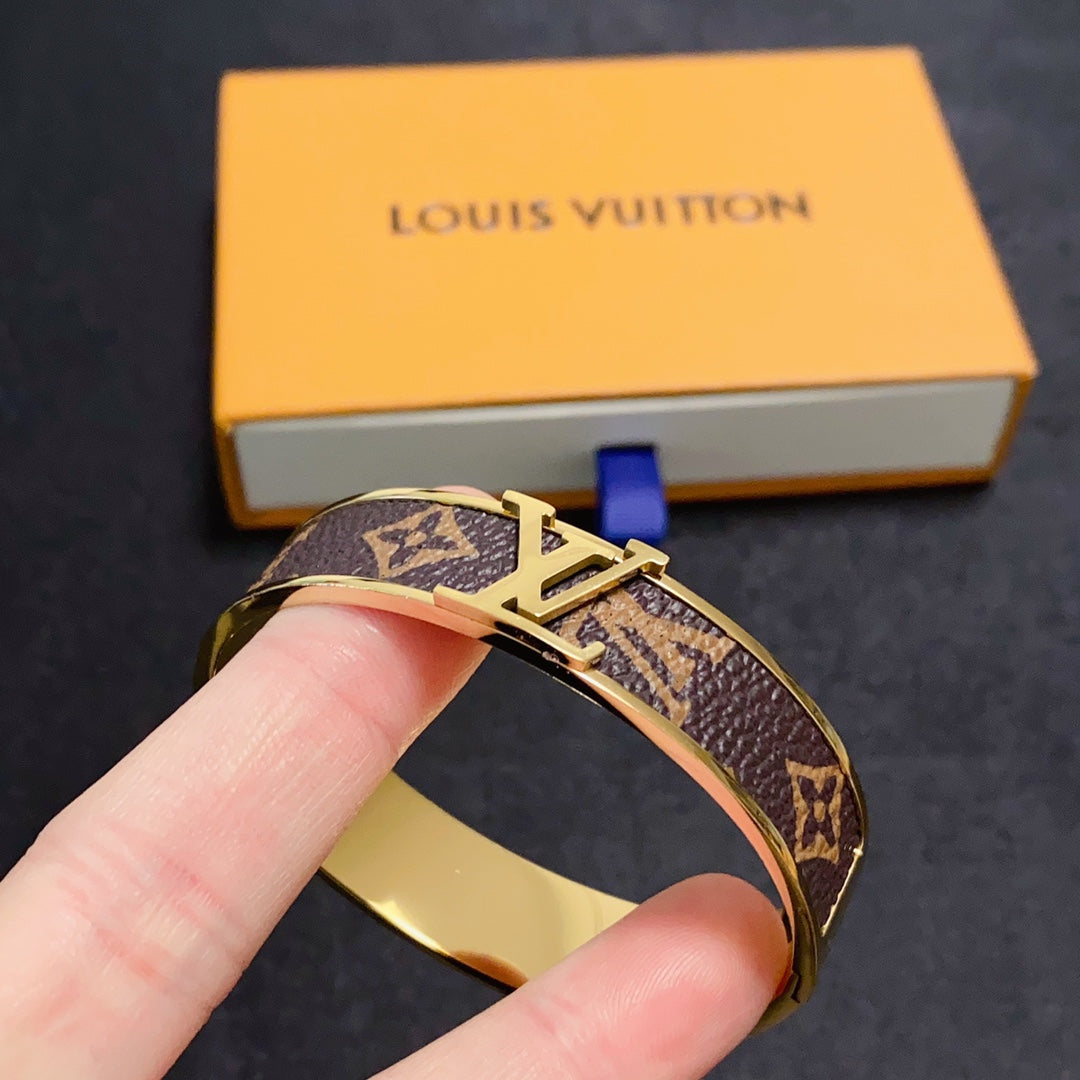 Louis Vuitton Luxury Bracelet | Iconic Elegance & Boutique-Grade Quality 176