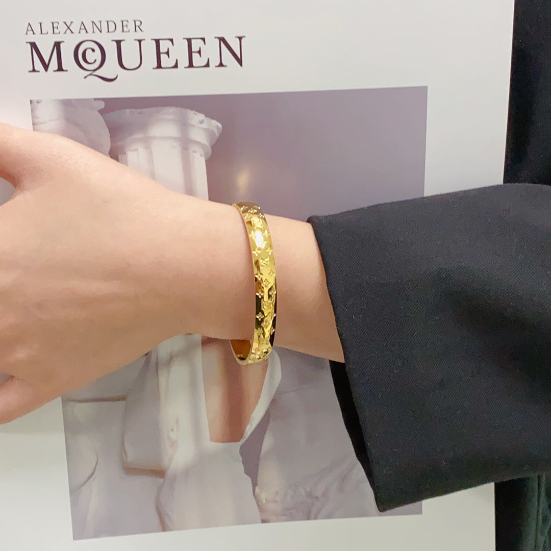 Louis Vuitton Luxury Bracelet | Iconic Elegance & Boutique-Grade Quality 179