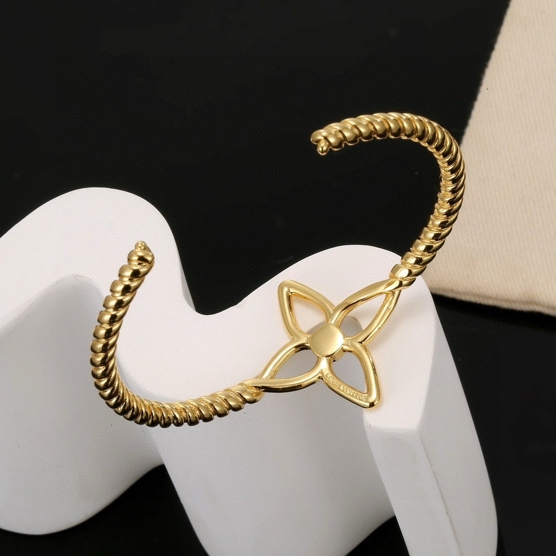 Louis Vuitton Luxury Bracelet | Iconic Elegance & Boutique-Grade Quality 180