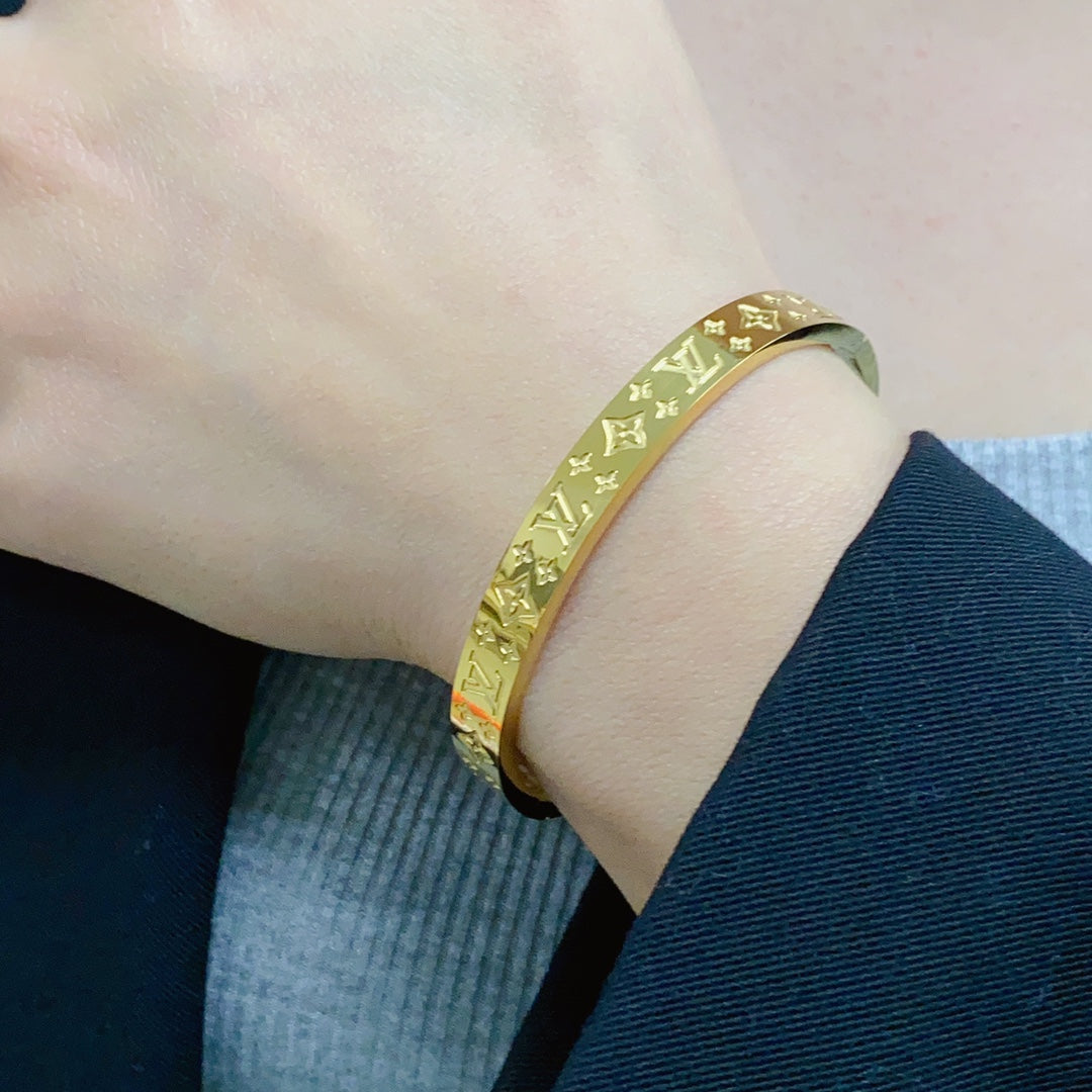 Louis Vuitton Luxury Bracelet | Iconic Elegance & Boutique-Grade Quality 181