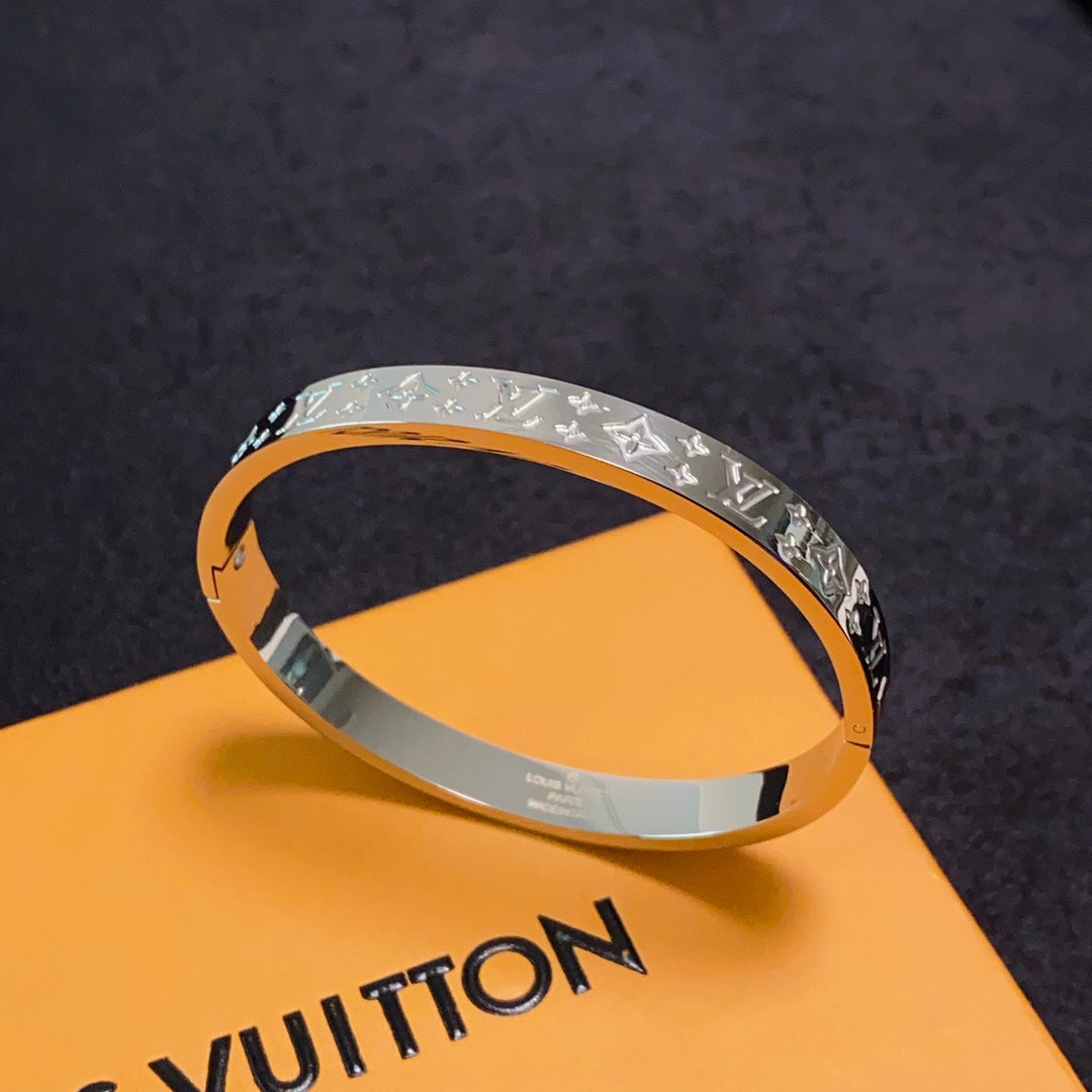 Louis Vuitton Luxury Bracelet | Iconic Elegance & Boutique-Grade Quality 181