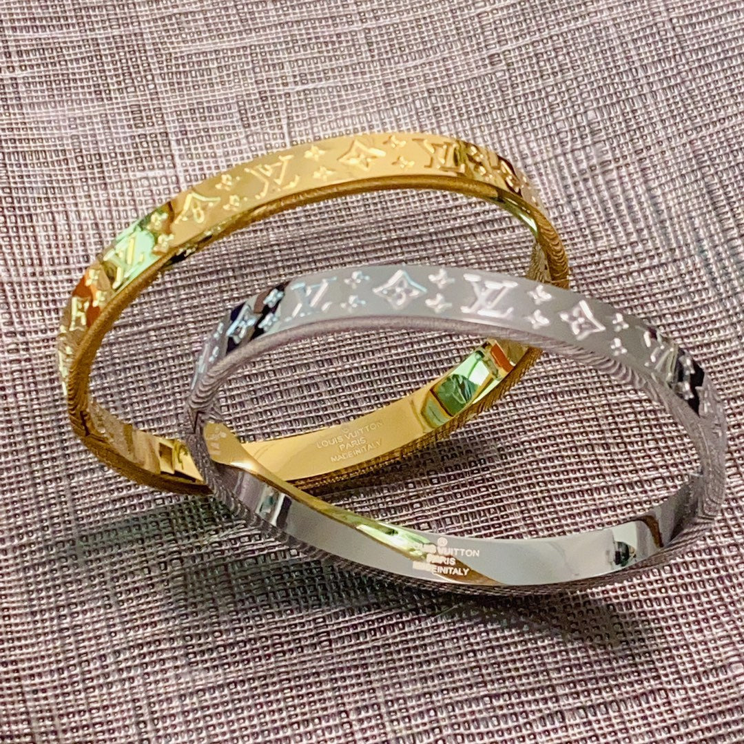 Louis Vuitton Luxury Bracelet | Iconic Elegance & Boutique-Grade Quality 181