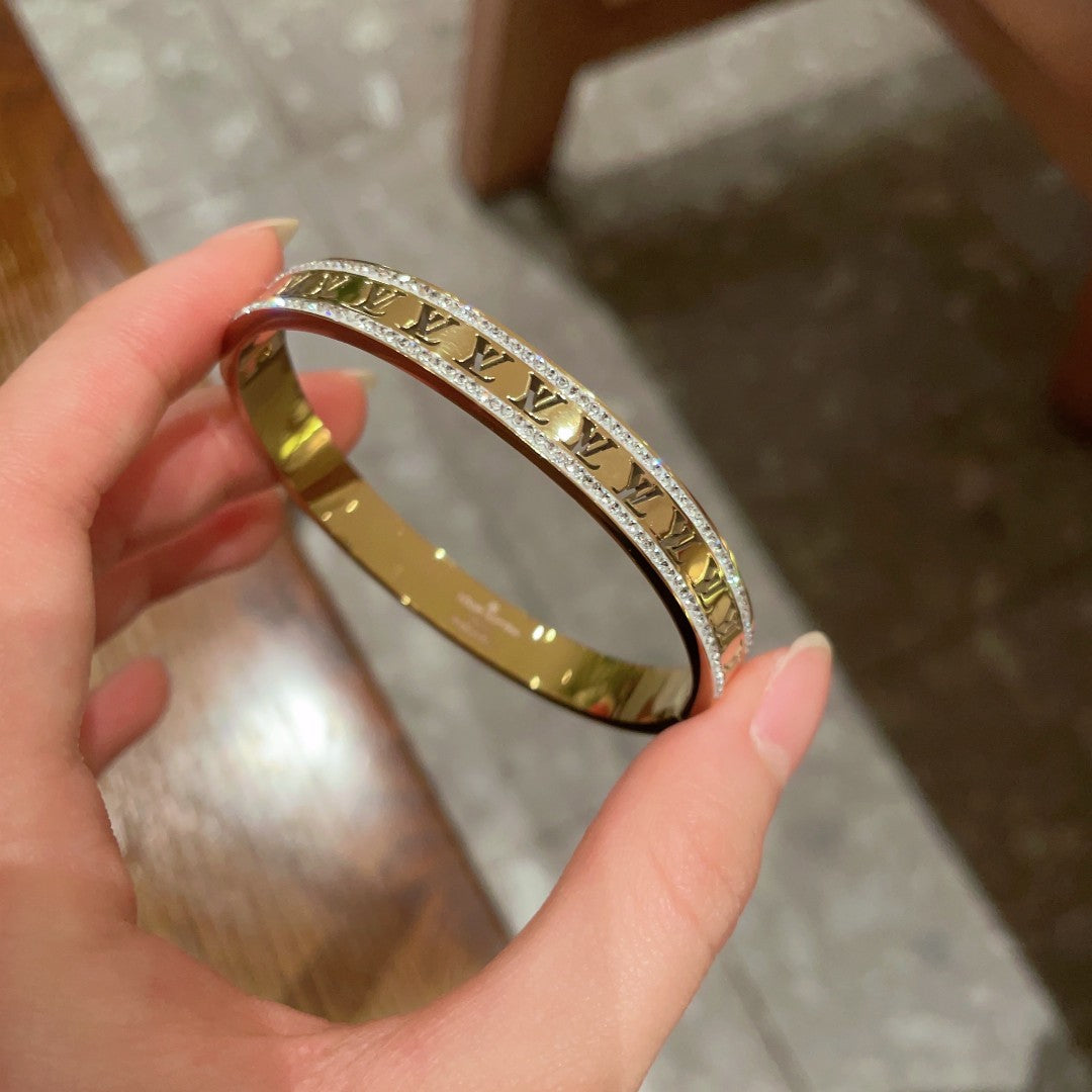 Louis Vuitton Luxury Bracelet | Iconic Elegance & Boutique-Grade Quality 182