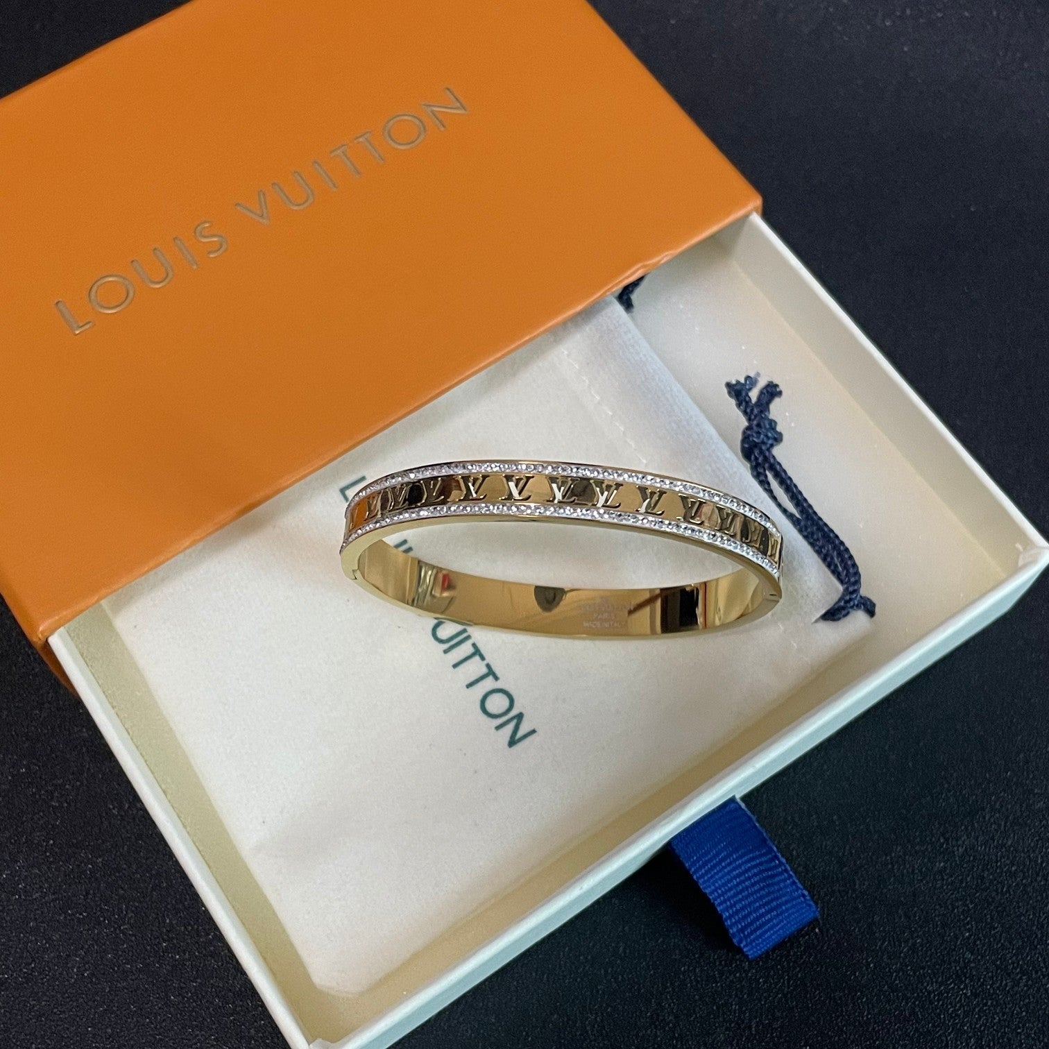 Louis Vuitton Luxury Bracelet | Iconic Elegance & Boutique-Grade Quality 182