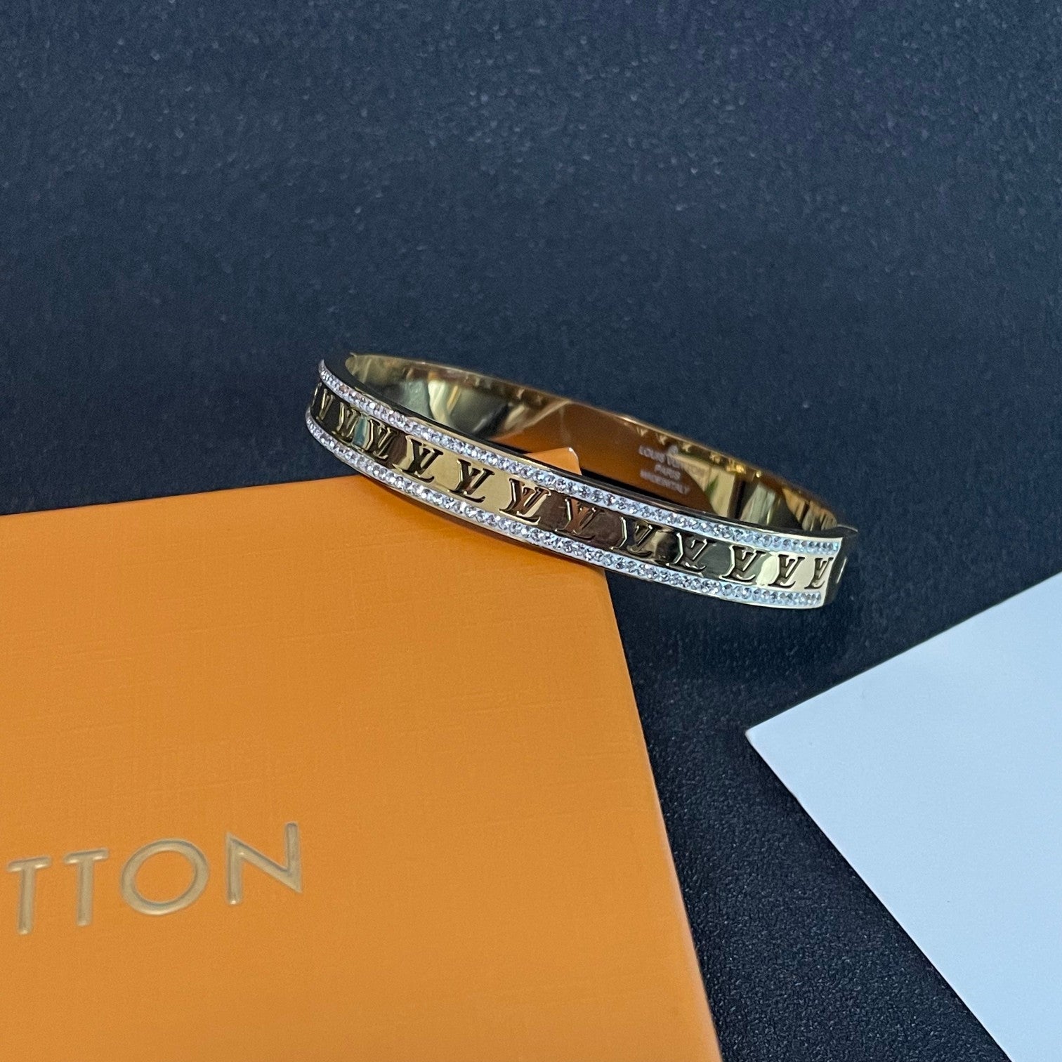Louis Vuitton Luxury Bracelet | Iconic Elegance & Boutique-Grade Quality 182