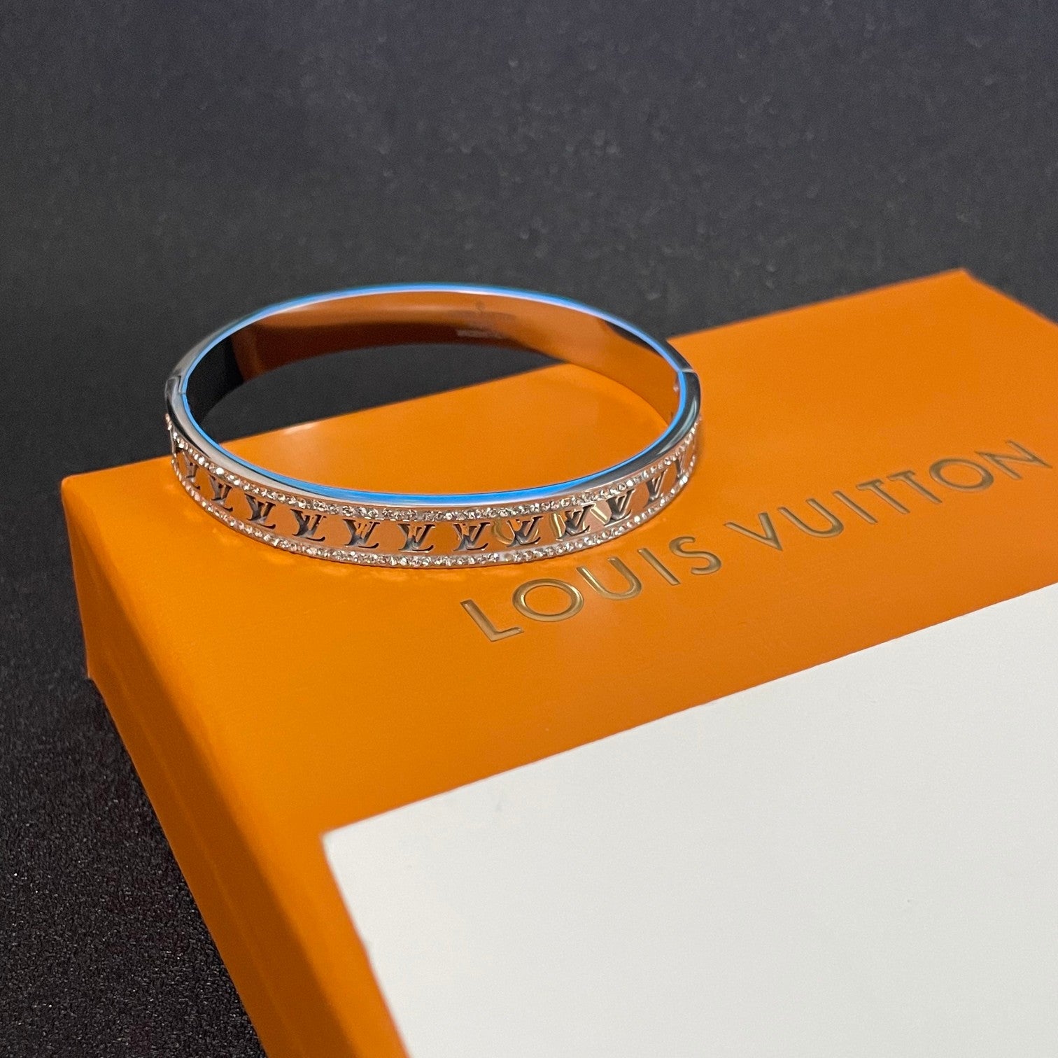 Louis Vuitton Luxury Bracelet | Iconic Elegance & Boutique-Grade Quality 183