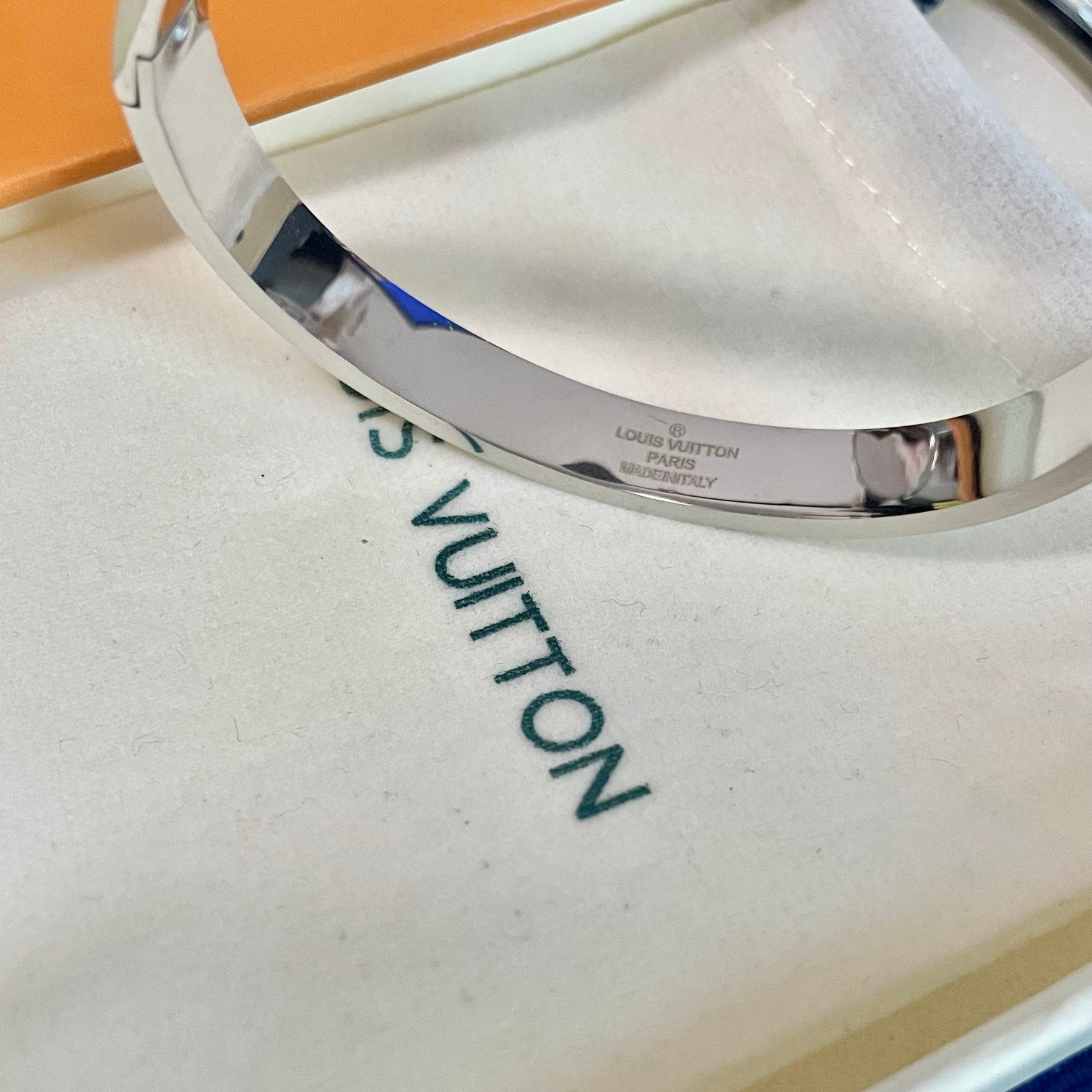 Louis Vuitton Luxury Bracelet | Iconic Elegance & Boutique-Grade Quality 183
