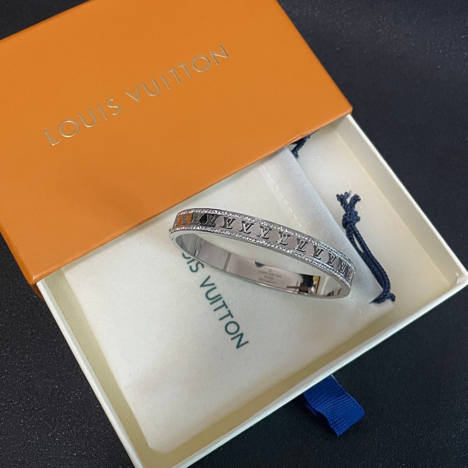 Louis Vuitton Luxury Bracelet | Iconic Elegance & Boutique-Grade Quality 183