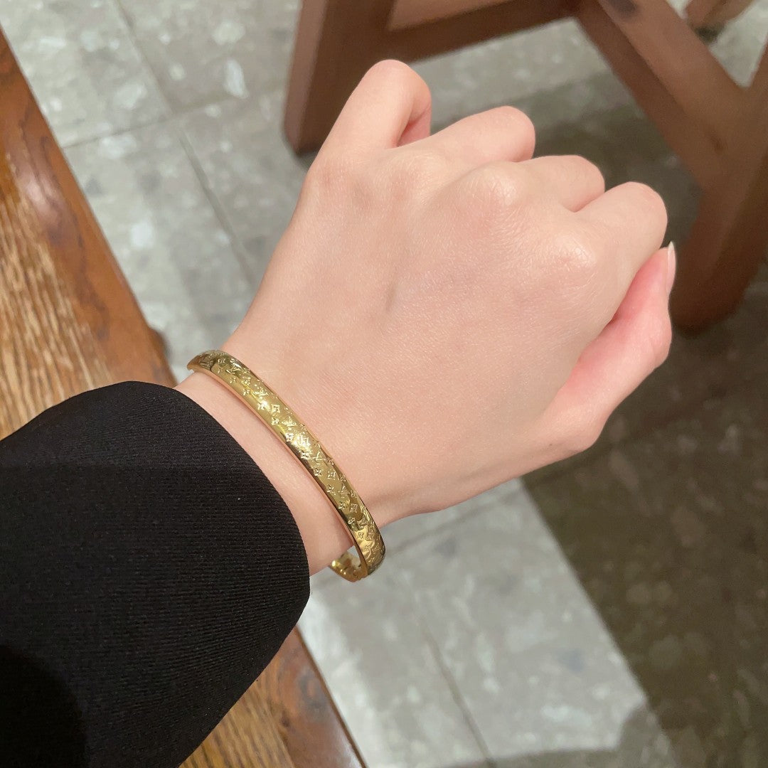 Louis Vuitton Luxury Bracelet | Iconic Elegance & Boutique-Grade Quality 184