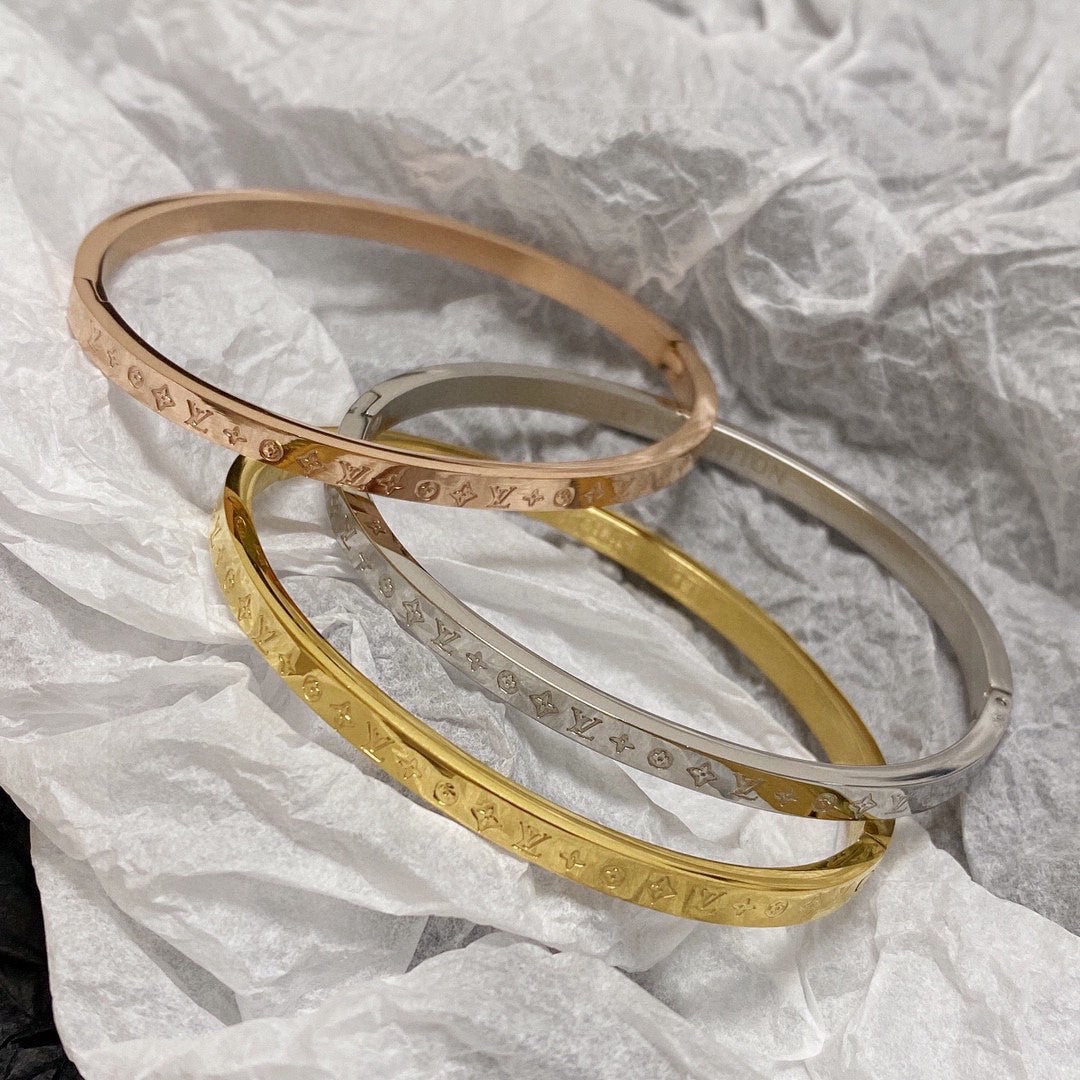 Louis Vuitton Luxury Bracelet | Iconic Elegance & Boutique-Grade Quality 192