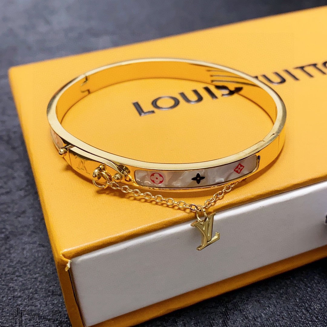 Louis Vuitton Luxury Bracelet | Iconic Elegance & Boutique-Grade Quality 193