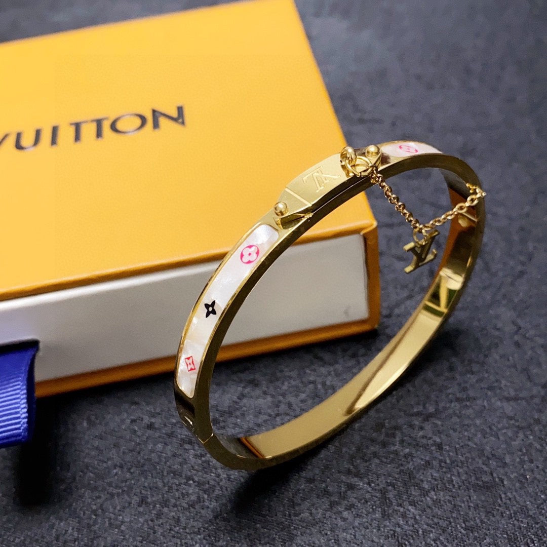 Louis Vuitton Luxury Bracelet | Iconic Elegance & Boutique-Grade Quality 193