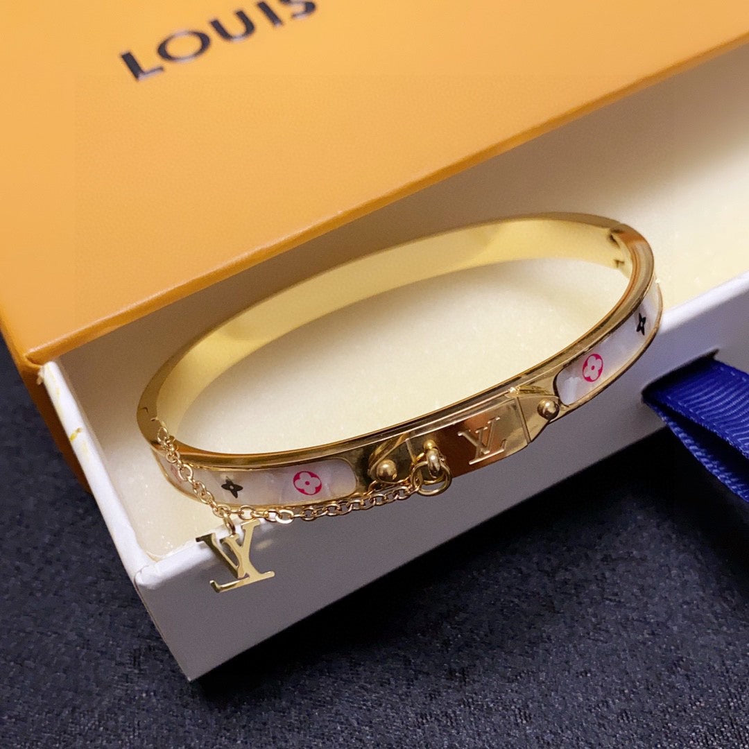 Louis Vuitton Luxury Bracelet | Iconic Elegance & Boutique-Grade Quality 193