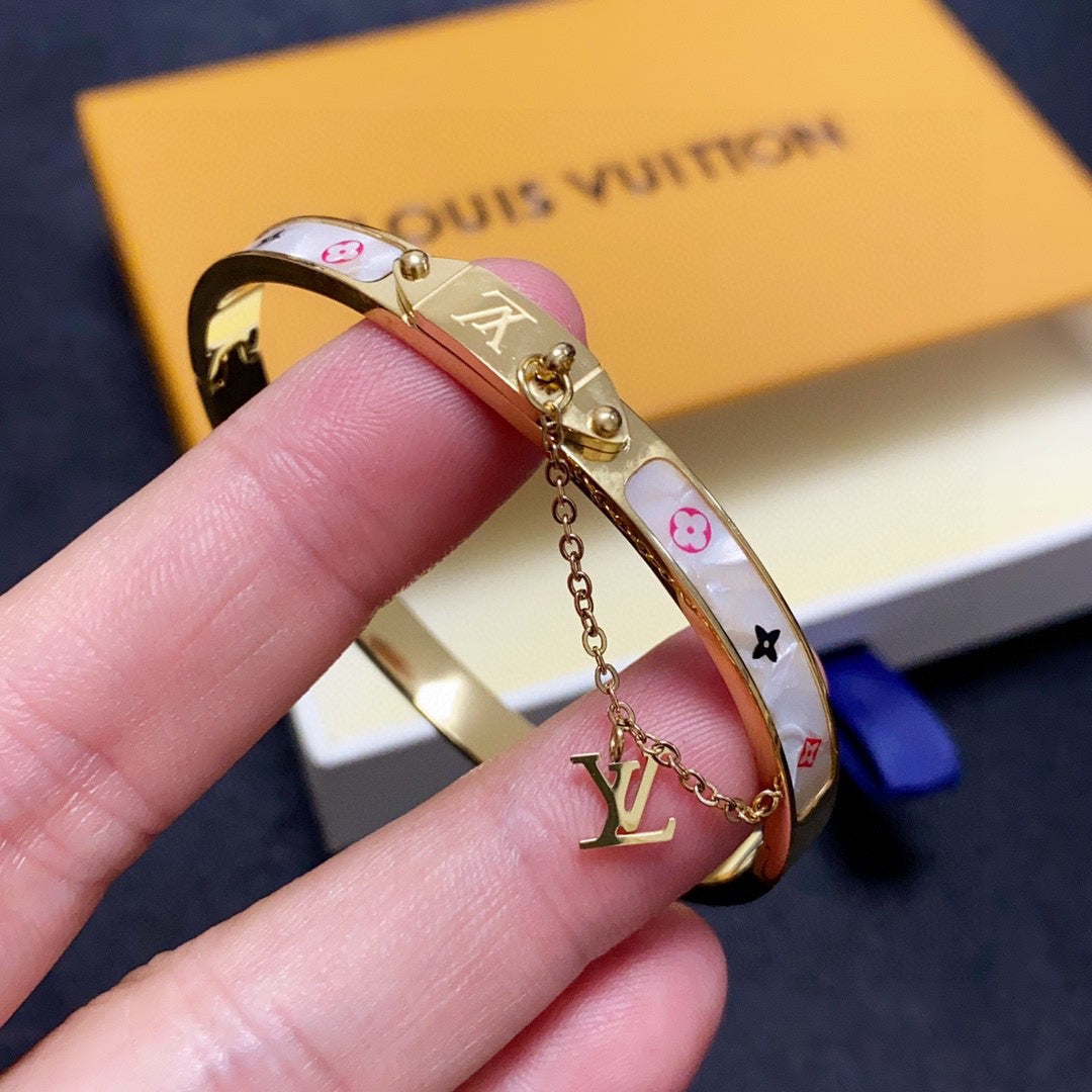 Louis Vuitton Luxury Bracelet | Iconic Elegance & Boutique-Grade Quality 193