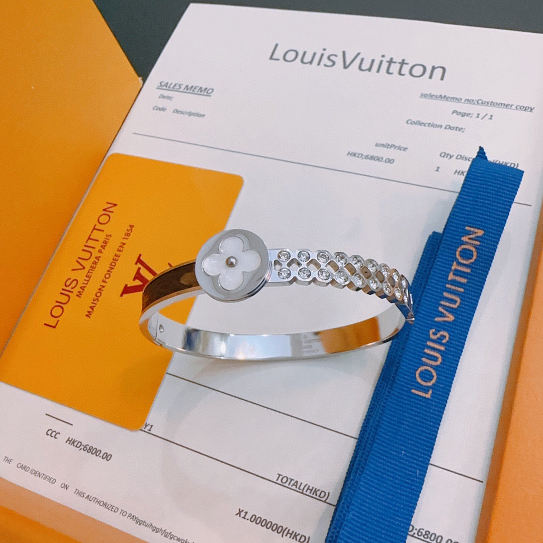 Louis Vuitton Luxury Bracelet | Iconic Elegance & Boutique-Grade Quality 195