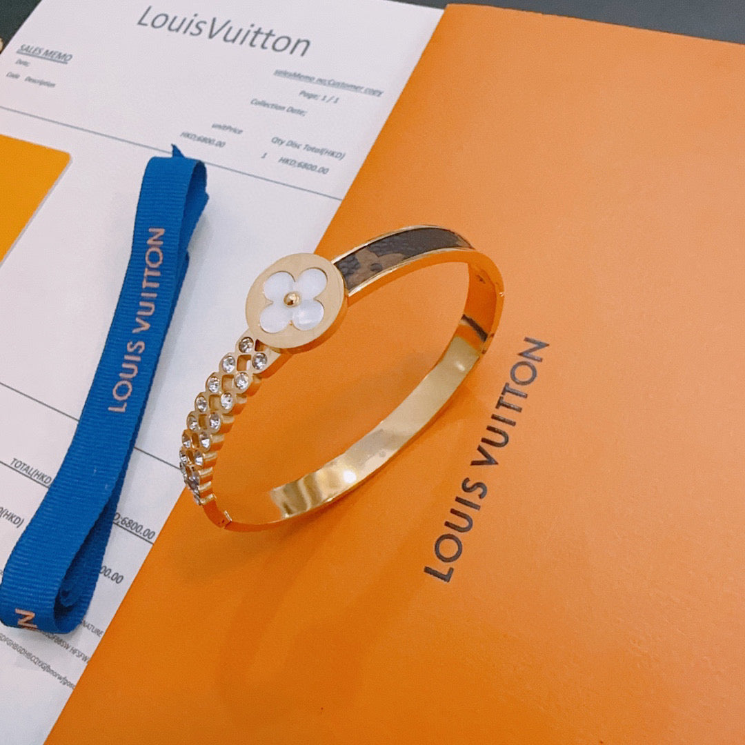 Louis Vuitton Luxury Bracelet | Iconic Elegance & Boutique-Grade Quality 197