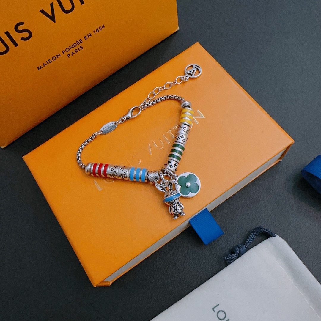 Louis Vuitton Luxury Bracelet | Timeless Design & Boutique-Grade Quality 3