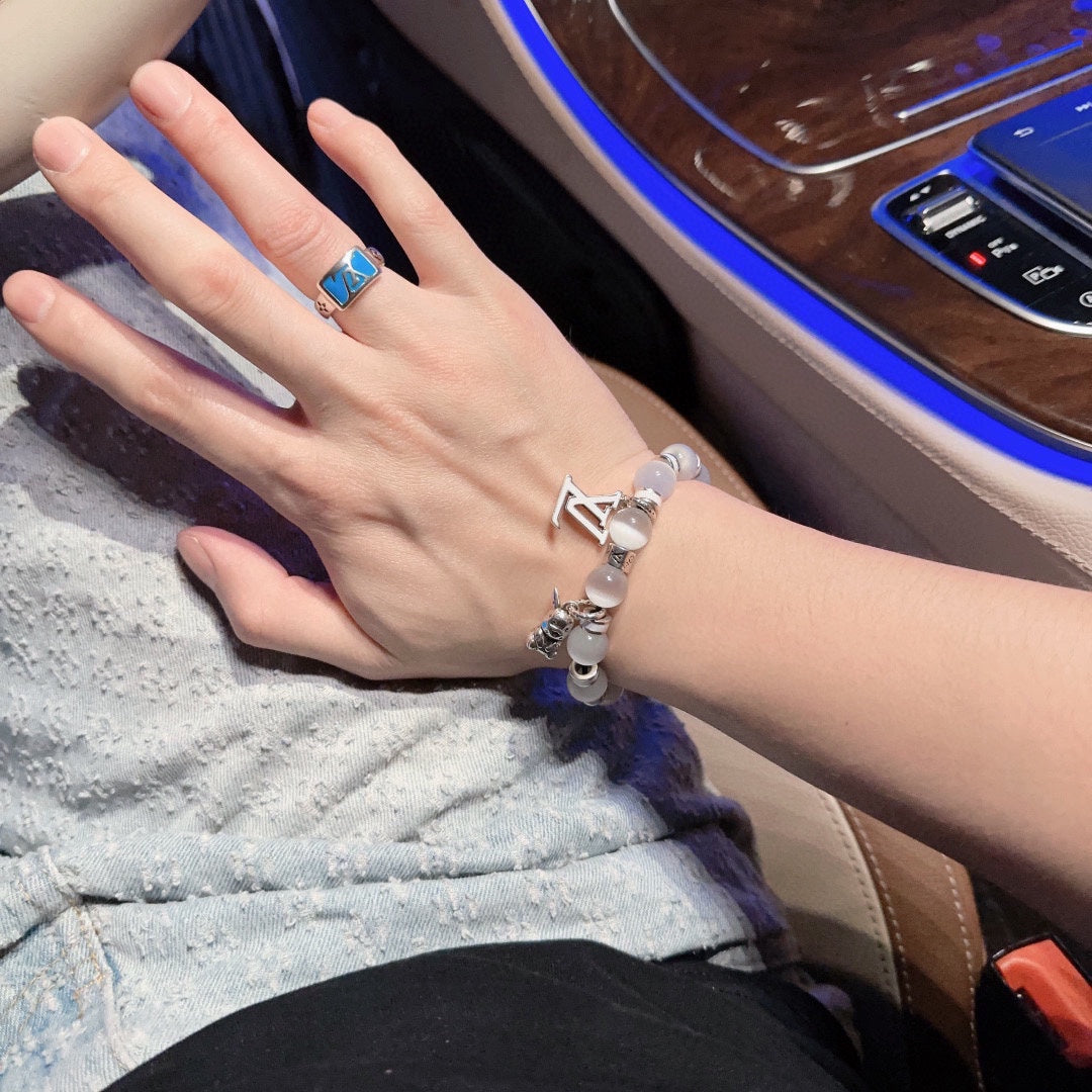 Louis Vuitton Luxury Bracelet | Timeless Design & Boutique-Grade Quality 4
