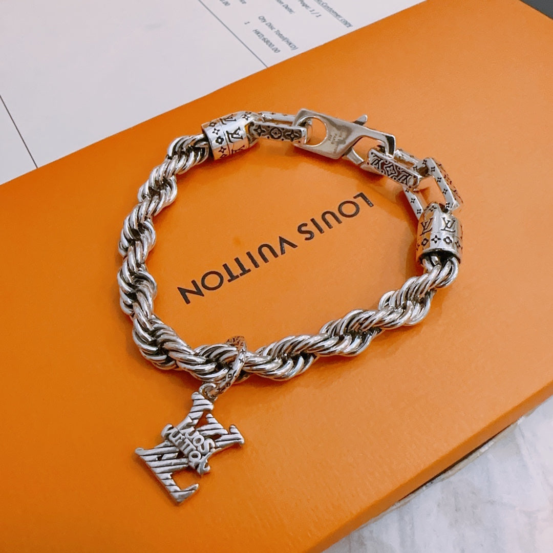 Louis Vuitton Luxury Bracelet | Timeless Design & Boutique-Grade Quality 7
