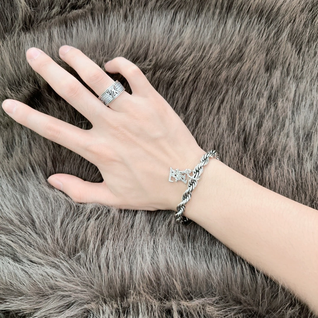 Louis Vuitton Luxury Bracelet | Timeless Design & Boutique-Grade Quality 7