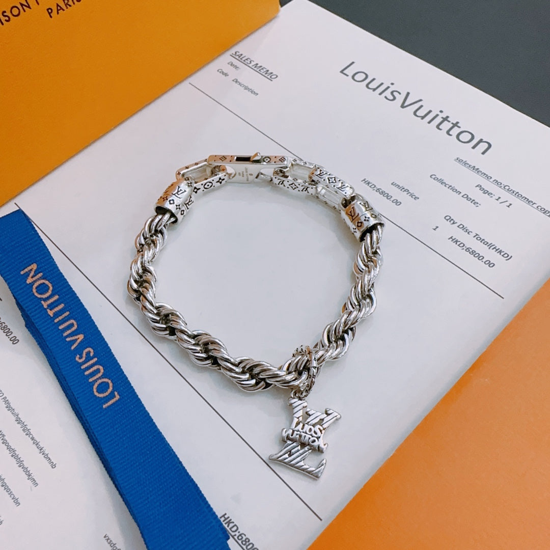 Louis Vuitton Luxury Bracelet | Timeless Design & Boutique-Grade Quality 7