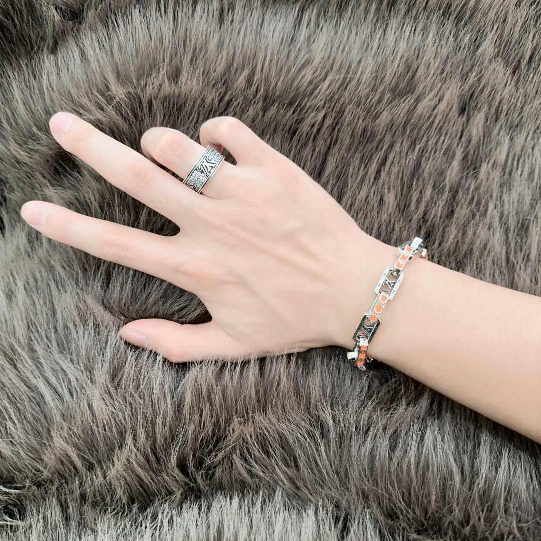 Louis Vuitton Luxury Bracelet | Timeless Design & Boutique-Grade Quality 10