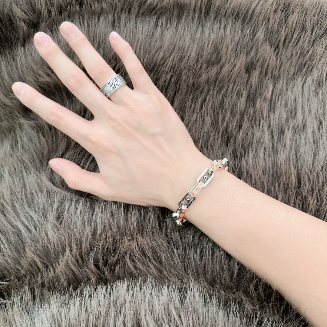 Louis Vuitton Luxury Bracelet | Timeless Design & Boutique-Grade Quality 10