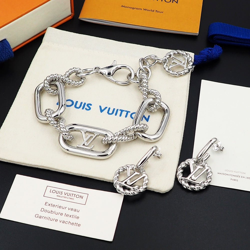 Louis Vuitton Luxury Bracelet | Timeless Design & Boutique-Grade Quality 15
