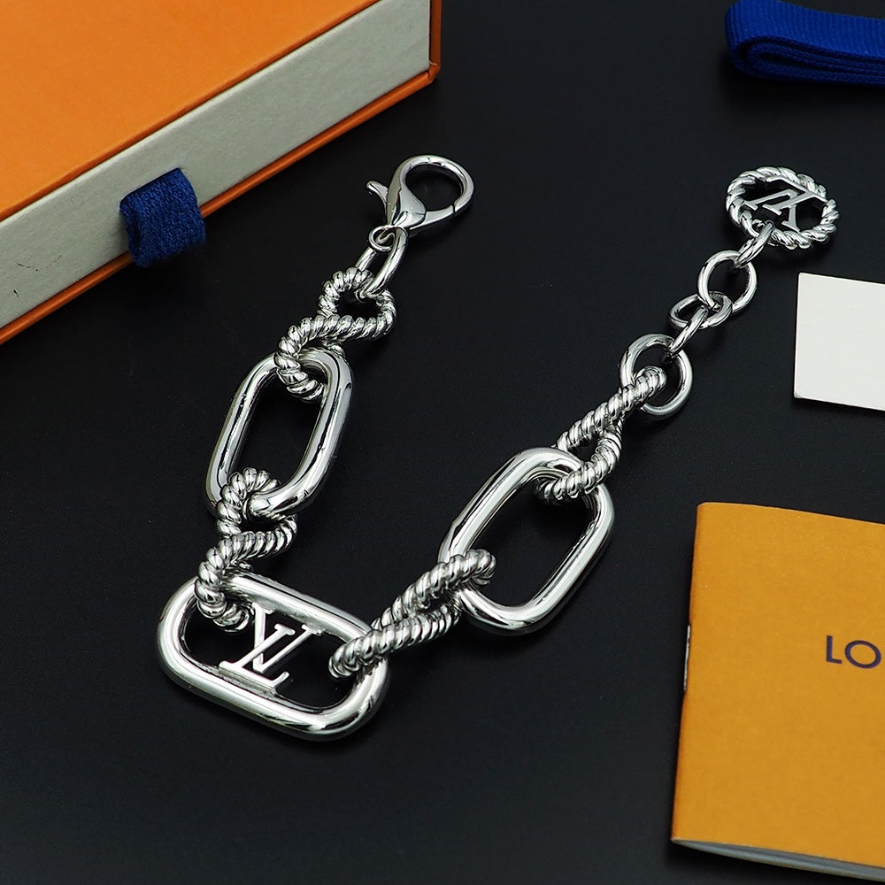 Louis Vuitton Luxury Bracelet | Timeless Design & Boutique-Grade Quality 15