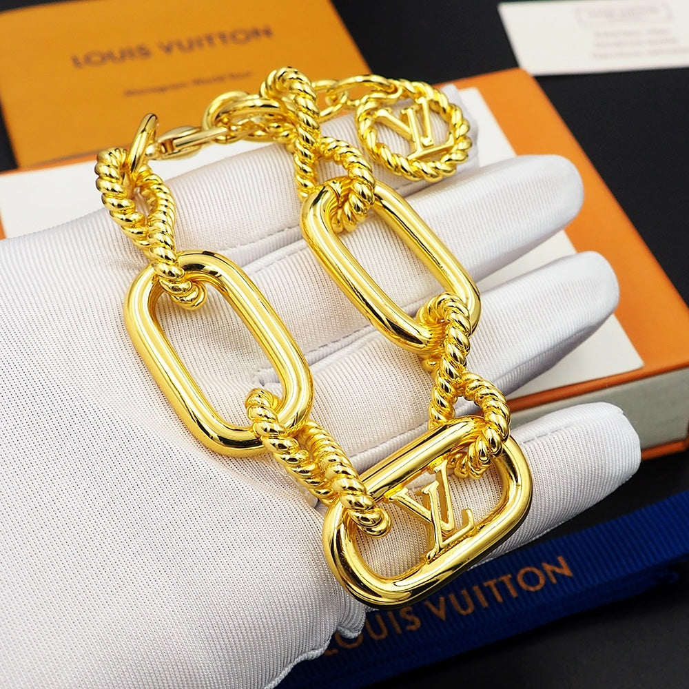 Louis Vuitton Luxury Bracelet | Timeless Design & Boutique-Grade Quality 16