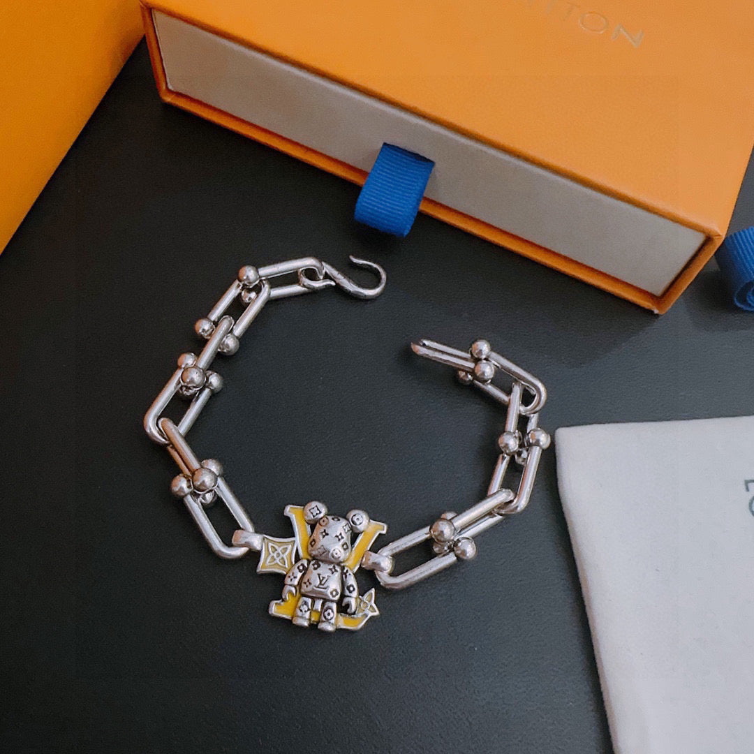 Louis Vuitton Luxury Bracelet | Timeless Design & Boutique-Grade Quality 17