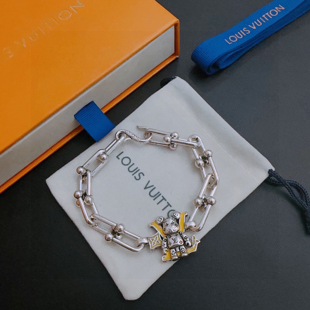 Louis Vuitton Luxury Bracelet | Timeless Design & Boutique-Grade Quality 17
