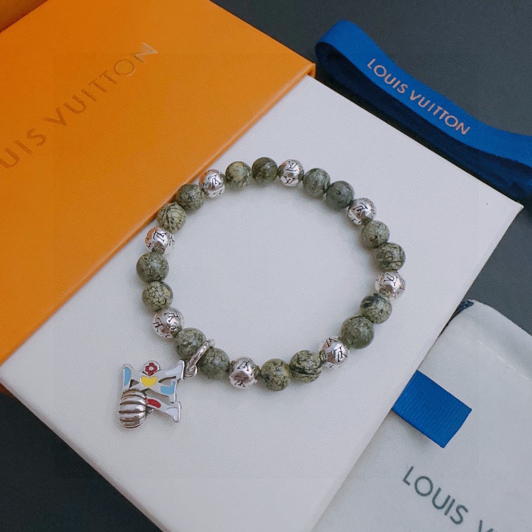 Louis Vuitton Luxury Bracelet | Timeless Design & Boutique-Grade Quality 18