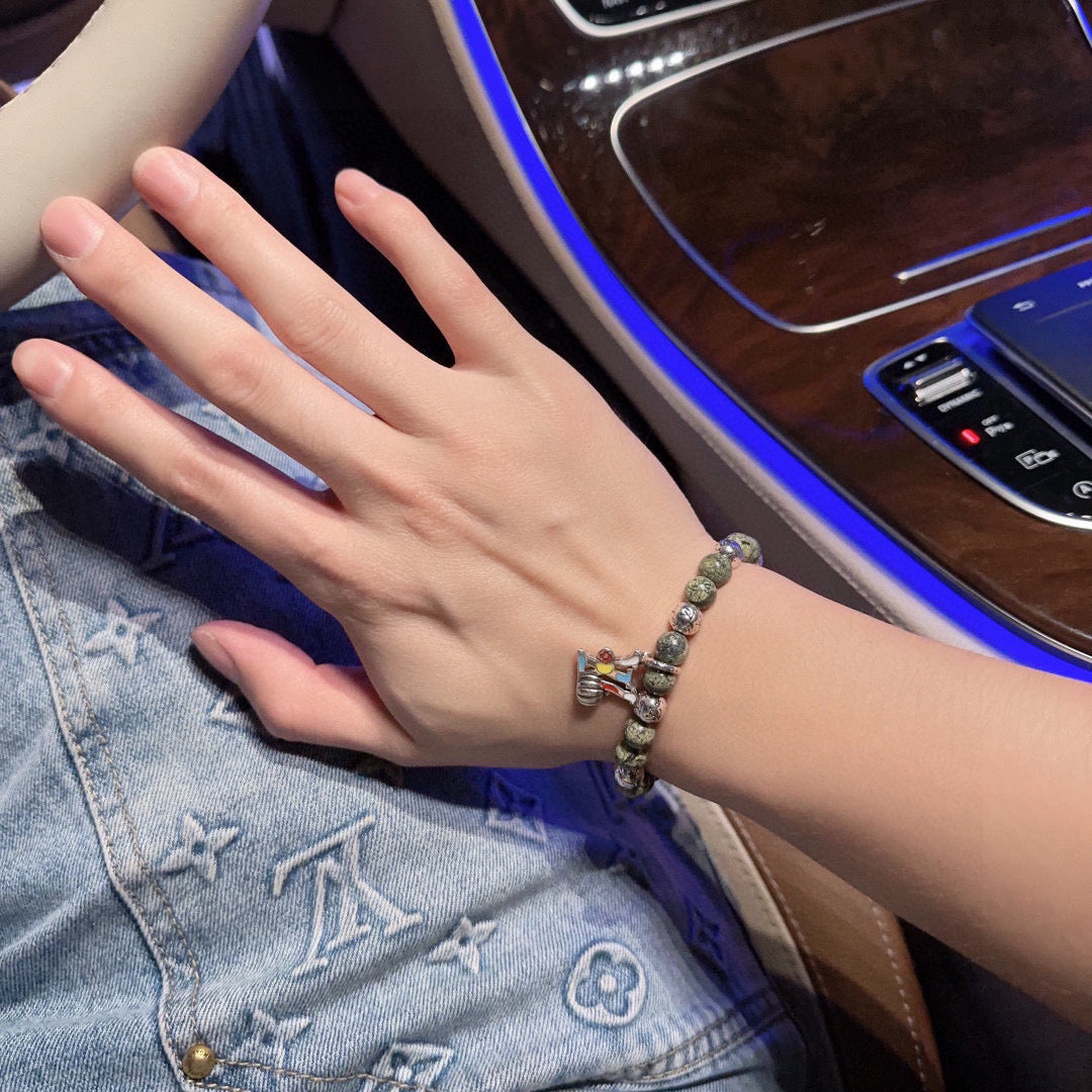 Louis Vuitton Luxury Bracelet | Timeless Design & Boutique-Grade Quality 18