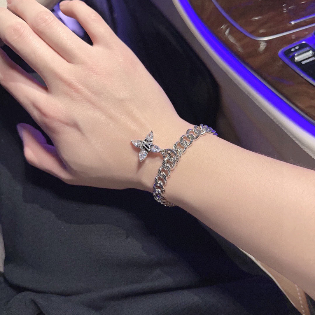 Louis Vuitton Luxury Bracelet | Timeless Design & Boutique-Grade Quality 20