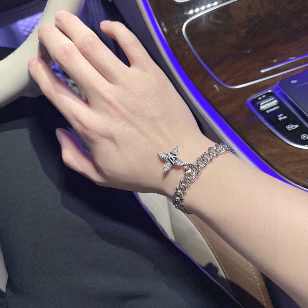 Louis Vuitton Luxury Bracelet | Timeless Design & Boutique-Grade Quality 20