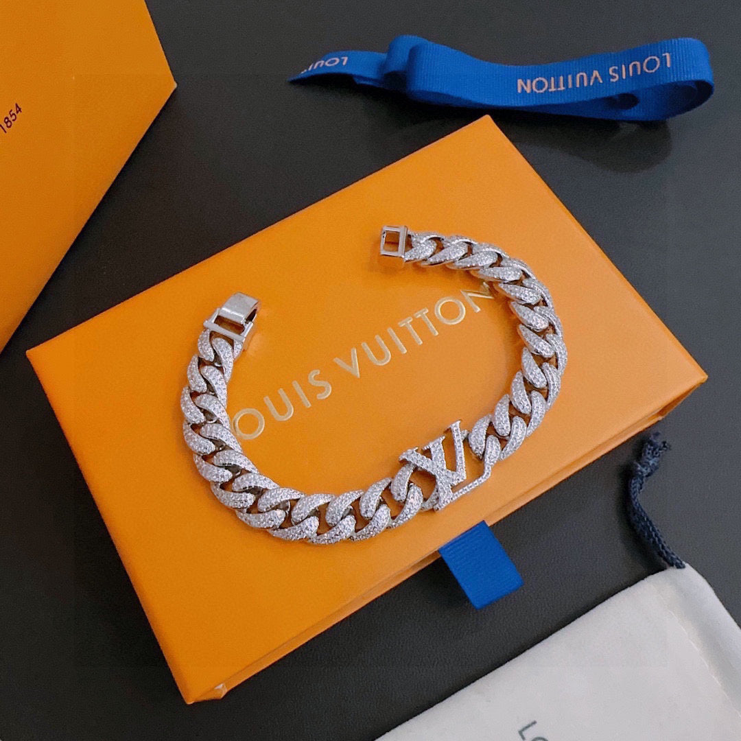 Louis Vuitton Luxury Bracelet | Timeless Design & Boutique-Grade Quality 22