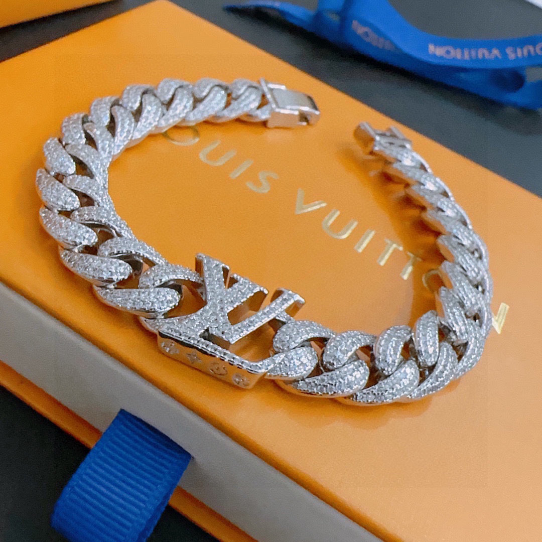 Louis Vuitton Luxury Bracelet | Timeless Design & Boutique-Grade Quality 22