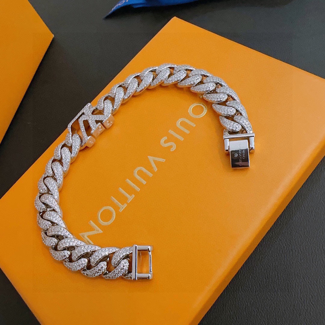 Louis Vuitton Luxury Bracelet | Timeless Design & Boutique-Grade Quality 22