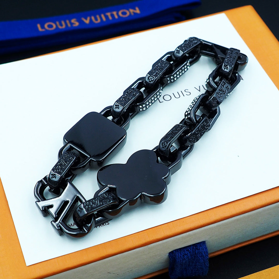 Louis Vuitton Luxury Bracelet | Timeless Design & Boutique-Grade Quality 31