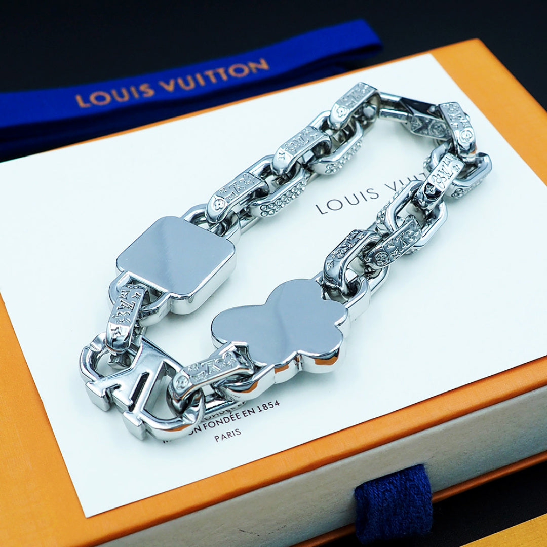 Louis Vuitton Luxury Bracelet | Timeless Design & Boutique-Grade Quality 32