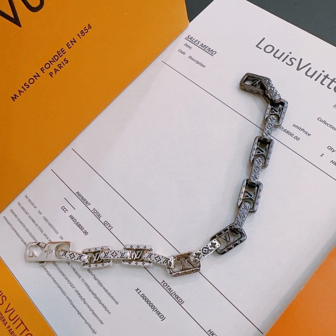 Louis Vuitton Luxury Bracelet | Timeless Design & Boutique-Grade Quality 70